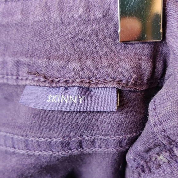 NYDJ Omni Coated Skinny Jeans in Plum Size 10P - Picture 13 of 13
